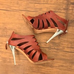 MOVING SALE!GIUSEPPE ZANOTTI Leather Cage Stiletto